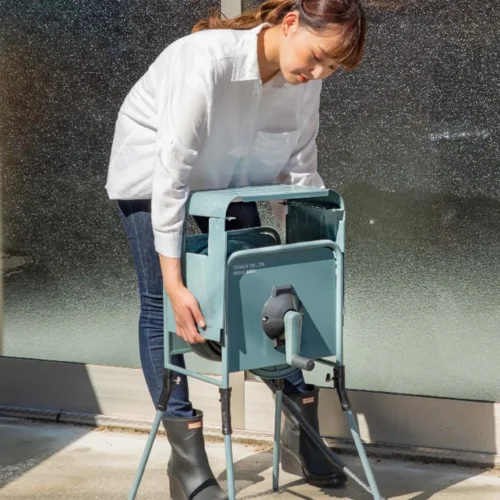Bộ vòi tưới cây thùng kim loại 20 mét dây TAKAGI RFC320GY